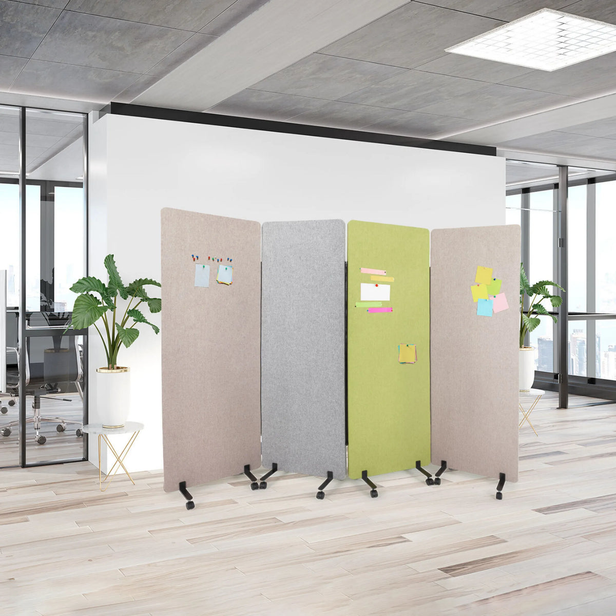 Separadores móviles FLEXMIUT en beige, gris oscuro y verde claro con ruedas y notas de hjh OFFICE