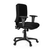 Silla de oficina profesional ZENIT BASE negra con reposabrazos y base de cinco ruedas de hjh OFFICE – vista de 360° (vista frontal en diagonal 60°)