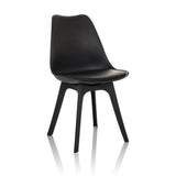 Silla nórdica SCANDI P negra con cuatro patas de hjh OFFICE – vista de 360° (vista frontal en diagonal 30°)