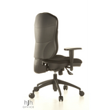 Silla de oficina profesional WELLPOINT 30 K2 negra con reposabrazos y base de cinco ruedas de Topstar – vista de 360° (vista trasera en diagonal 120°)
