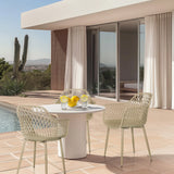 Silla de exterior BEGIO L en beige con respaldo de malla y reposabrazos de hjh LIVING
