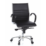 Sillón de oficina profesional PARMA 10 negro con costura transversal y base brillante de cinco ruedas de hjh OFFICE – vista de 360° (vista frontal 20°)
