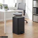 Papelera negra Clean Step 3 con capacidad de 50 litros y pedal de pie de hjh OFFICE (imagen generada por IA)