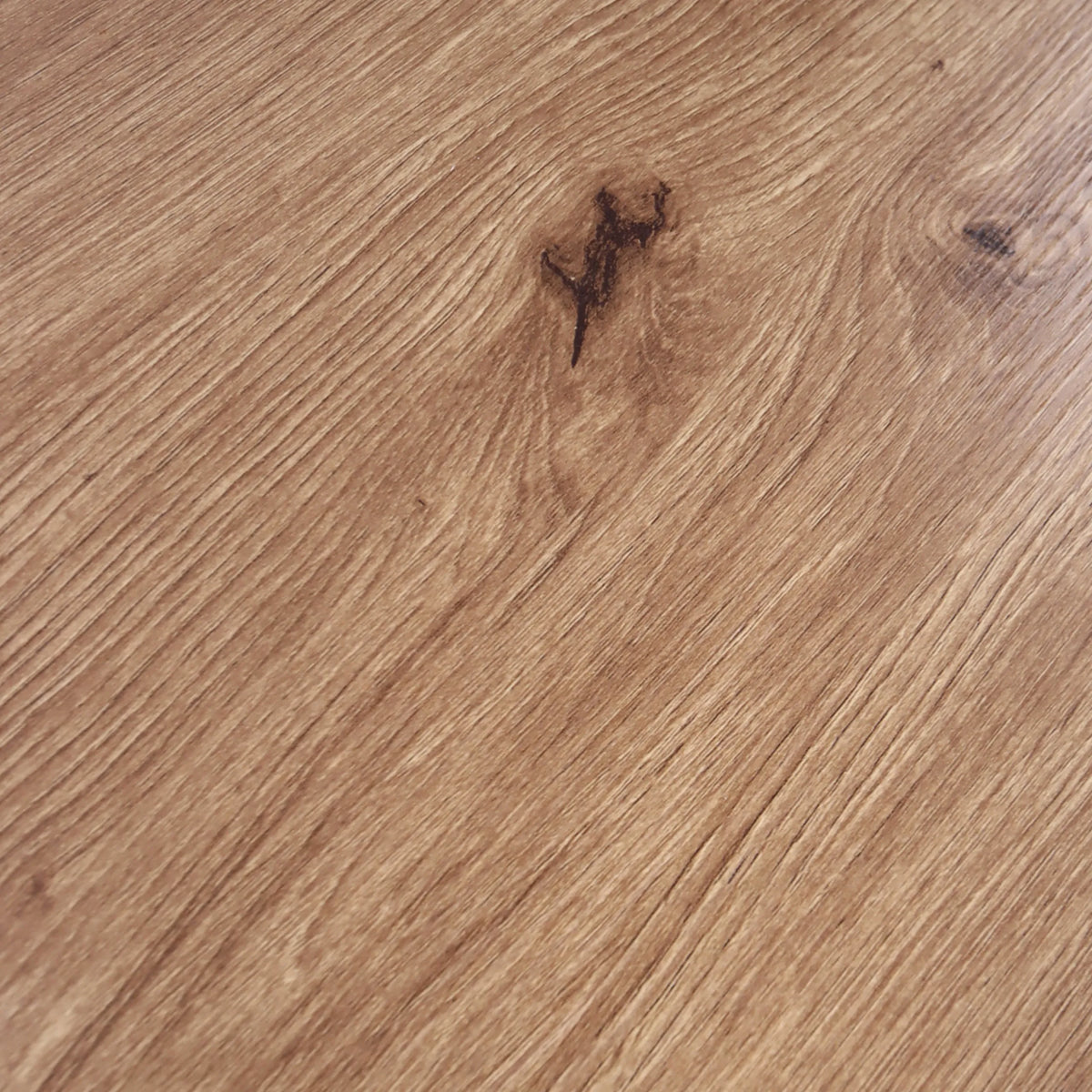 Superficie de madera de roble del escritorio Easy Up3 con veta natural y nudo de hjh LIVING