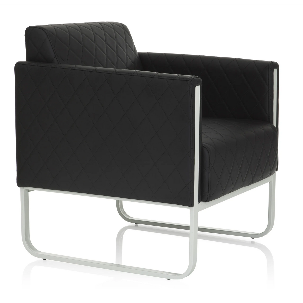 Sillón tapizado negro ARUBA STEP con costuras de diamante y estructura plateada de hjh OFFICE – vista de 360° (vista frontal en diagonal 60°)