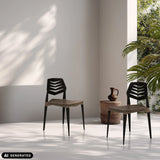 Dos sillas de exterior Flecharo en marrón y negro de hjh LIVING (imagen generada por IA)