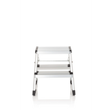 Escalera plegable SOLID VI de aluminio plateada con dos peldaños de hjh OFFICE – vista de 360° (vista frontal 0°)
