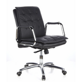 Sillón de oficina profesional VILLA 10 negro con tapizado acolchado y base de cinco ruedas de hjh OFFICE – vista de 360° (vista frontal en diagonal 40°)