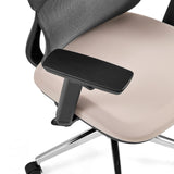 Reposabrazos negro de la silla de oficina profesional Ergomy Pro con asiento de tela beige y respaldo de malla gris oscuro de hjh OFFICE