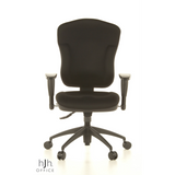 Silla de oficina profesional WELLPOINT 30 K2 negra con reposabrazos y base de cinco ruedas de Topstar – vista de 360° (vista frontal 0°)