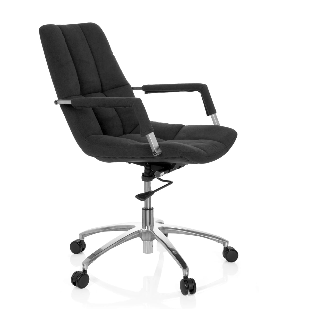 Silla Home Office SARANTO negra con tapizado de tela y base de cinco ruedas de hjh OFFICE – vista de 360° (vista frontal en diagonal 60°)