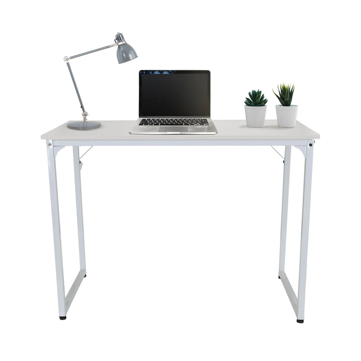 Escritorio blanco WORKSPACE I de 100 x 50 cm con portátil, lámpara y plantas de hjh OFFICE
