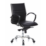 Sillón de oficina profesional PARMA 10 negro con costura transversal y base brillante de cinco ruedas de hjh OFFICE – vista de 360° (vista frontal en diagonal 40°)