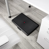 Reposapiés PIEDINO STRIPE PRO negro con superficie acanalada y botón rojo de hjh OFFICE