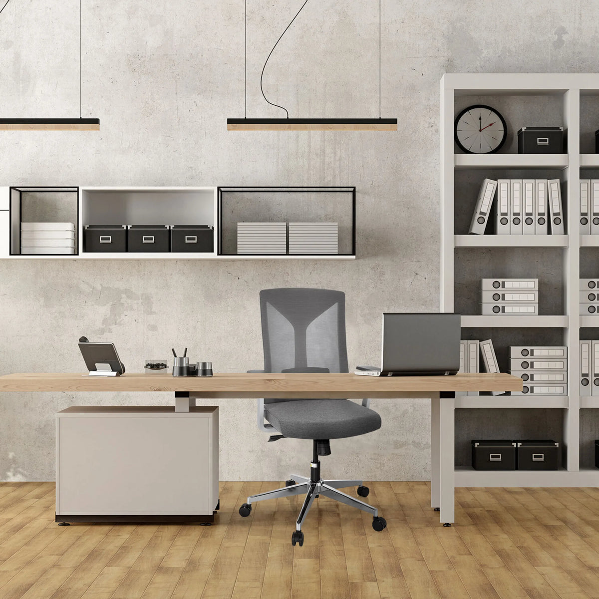 Silla de oficina profesional gris HALIFAX en un escritorio en una oficina moderna de hjh OFFICE