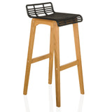 taburete de bar LONSO W con asiento negro y estructura de madera de roble de hjh OFFICE – vista de 360° (vista frontal en diagonal 45°)