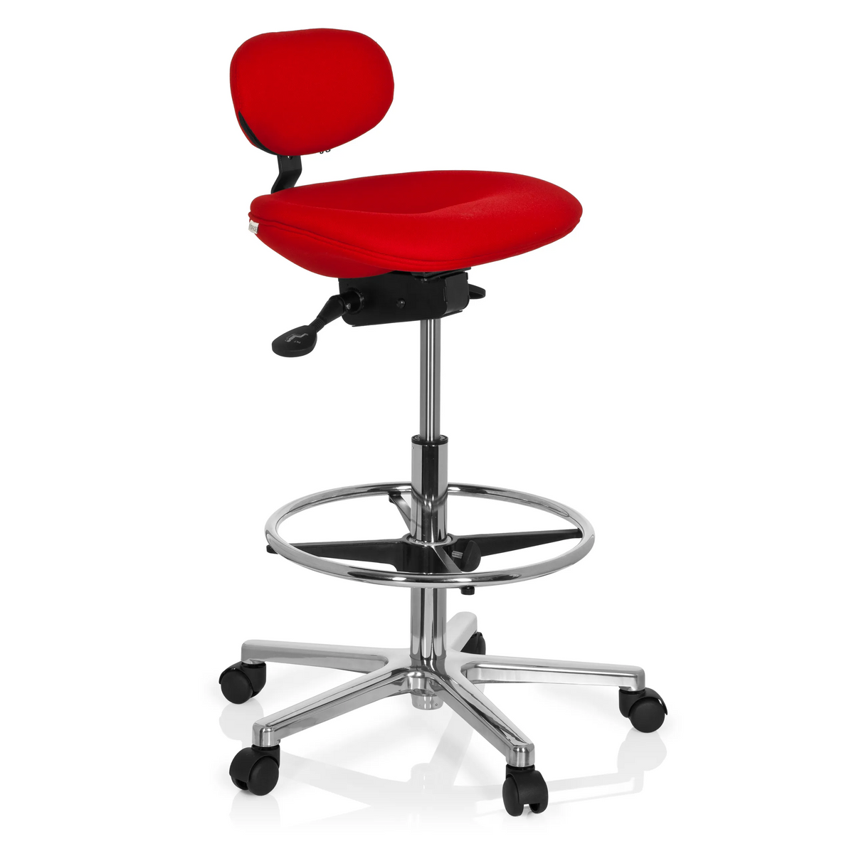 Silla de mostrador WORK MF roja con reposapiés y base de cinco ruedas de hjh OFFICE – vista de 360° (vista frontal en diagonal 60°)