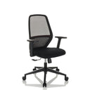 Silla de oficina profesional CARLOW I en negro con respaldo de malla y reposabrazos de hjh OFFICE