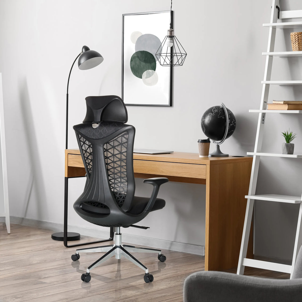 Silla de oficina profesional FALEO B negra con respaldo de malla y reposacabezas de hjh OFFICE