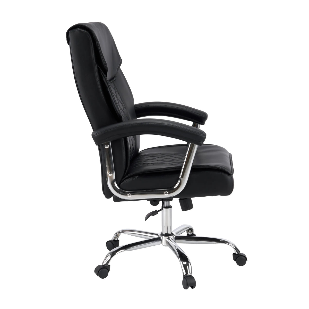 Silla Home Office Relax Prestio negra con detalles cromados brillantes y ruedas de MyBuero