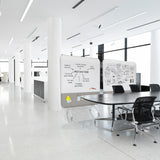 Pizarra blanca gris VISION BOARD con ruedas en una oficina moderna de hjh OFFICE