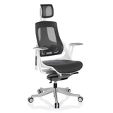 Silla de oficina profesional SPEKTRE gris con respaldo de malla y base de cinco ruedas de hjh OFFICE – vista de 360° (vista frontal en diagonal 40°)