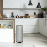 Papelera gris CLEAN VIII con capacidad de 30 litros y pedal de hjh OFFICE