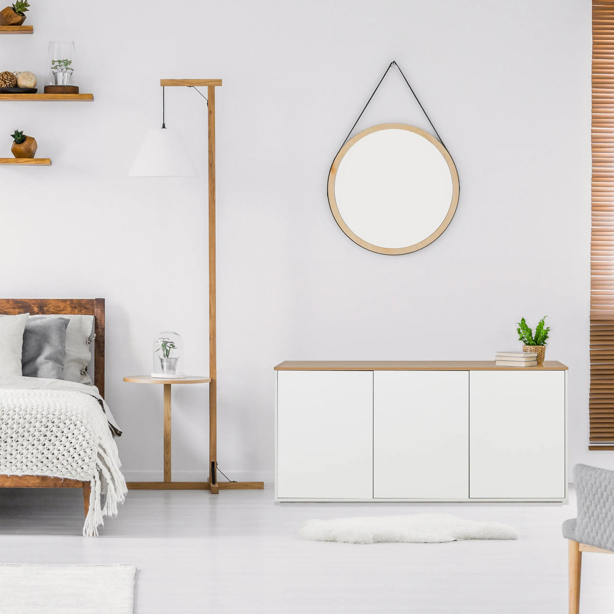 Aparador KELO S en blanco con tablero de roble de hjh LIVING