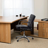 Sillón de oficina profesional VILLA 10 en negro con tapizado acolchado y estructura de cromo de hjh OFFICE
