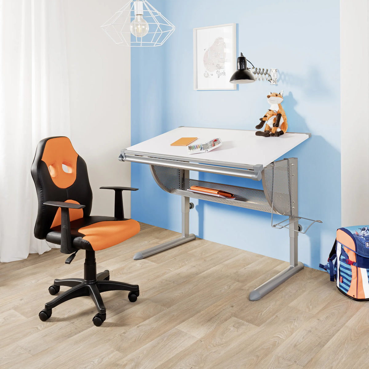 Silla giratoria para niños KID GAME AL en negro y naranja con ruedas y reposabrazos de hjh OFFICE