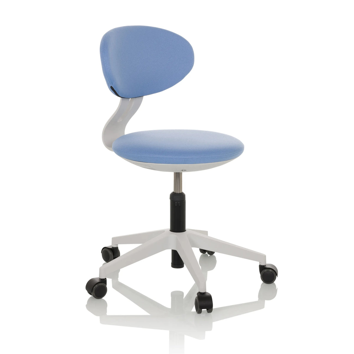 Silla giratoria para niños MINIMOVO azul con base blanca y cinco ruedas de hjh OFFICE – vista de 360° (vista frontal en diagonal 45°)