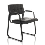Silla de confidente negra ZANTA B PU con tapicería acolchada y reposabrazos de hjh OFFICE – vista de 360° (vista frontal en diagonal 45°)
