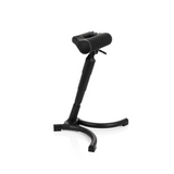 Asiento de pie TOP WORK 33 negro con asiento acolchado y base de tres patas de hjh OFFICE – vista de 360° (vista frontal en diagonal 60°)