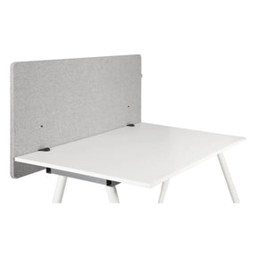 separador de mesa FLEXMIUT D 120 en color gris claro jaspeado sobre un escritorio blanco de hjh OFFICE