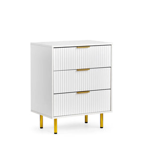 Cómoda blanca Hjelle K con diseño frontal acanalado, tres tiradores dorados y cuatro patas doradas de hjh LIVING
